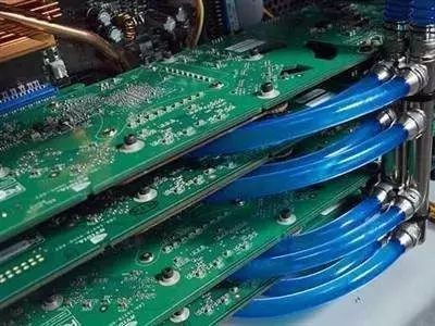 液冷服務器出現(xiàn)漏水漏液如何實現(xiàn)報警？